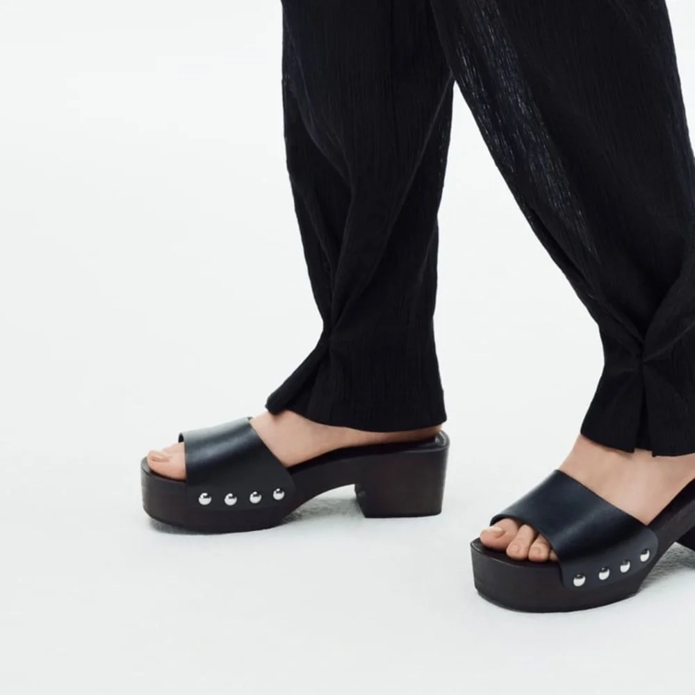 NWT. Zara Limited Edition Black Leather Sandals. Size 7,5.